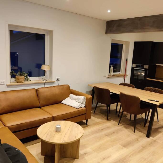 New Flat With Hot Tub - No3 Apartment Oyndarfjordur Exterior photo